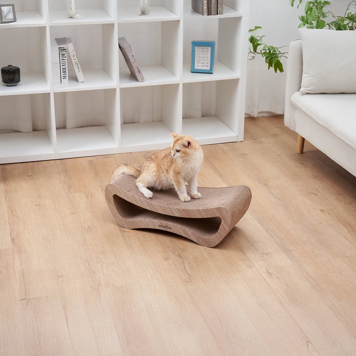 Luxe Krabsofa Kitty Town Leo Medium – Krabkarton en Krabmeubel Hout